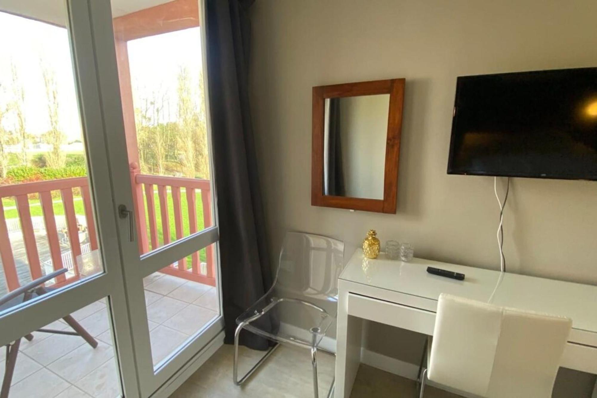 Very Nice 6 Person Apart With Swimming Pool Tennis Court And Car Park 202 Le Touquet المظهر الخارجي الصورة