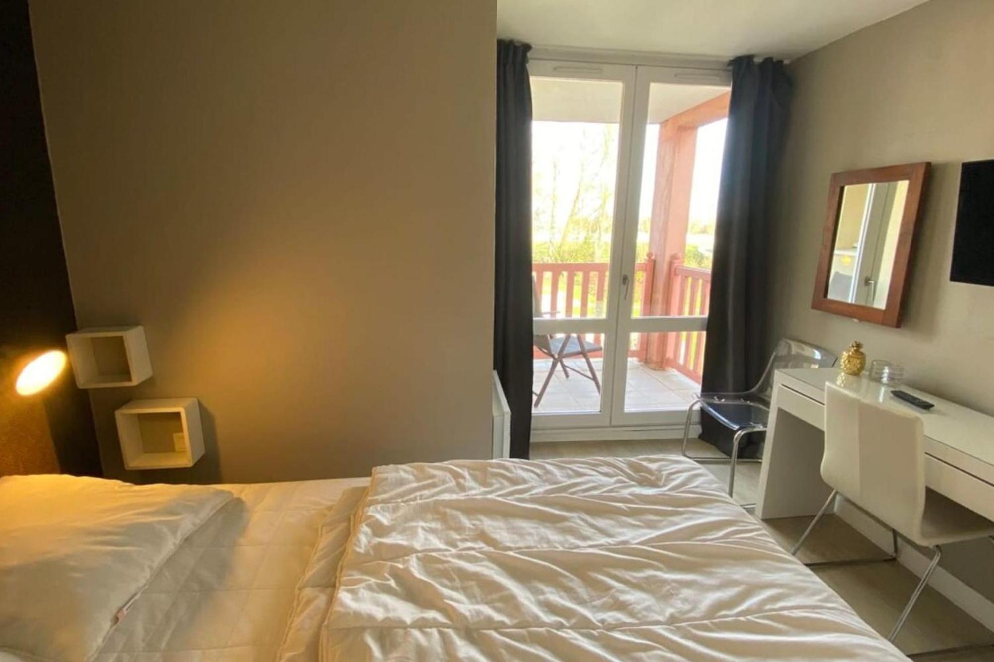 Very Nice 6 Person Apart With Swimming Pool Tennis Court And Car Park 202 Le Touquet المظهر الخارجي الصورة